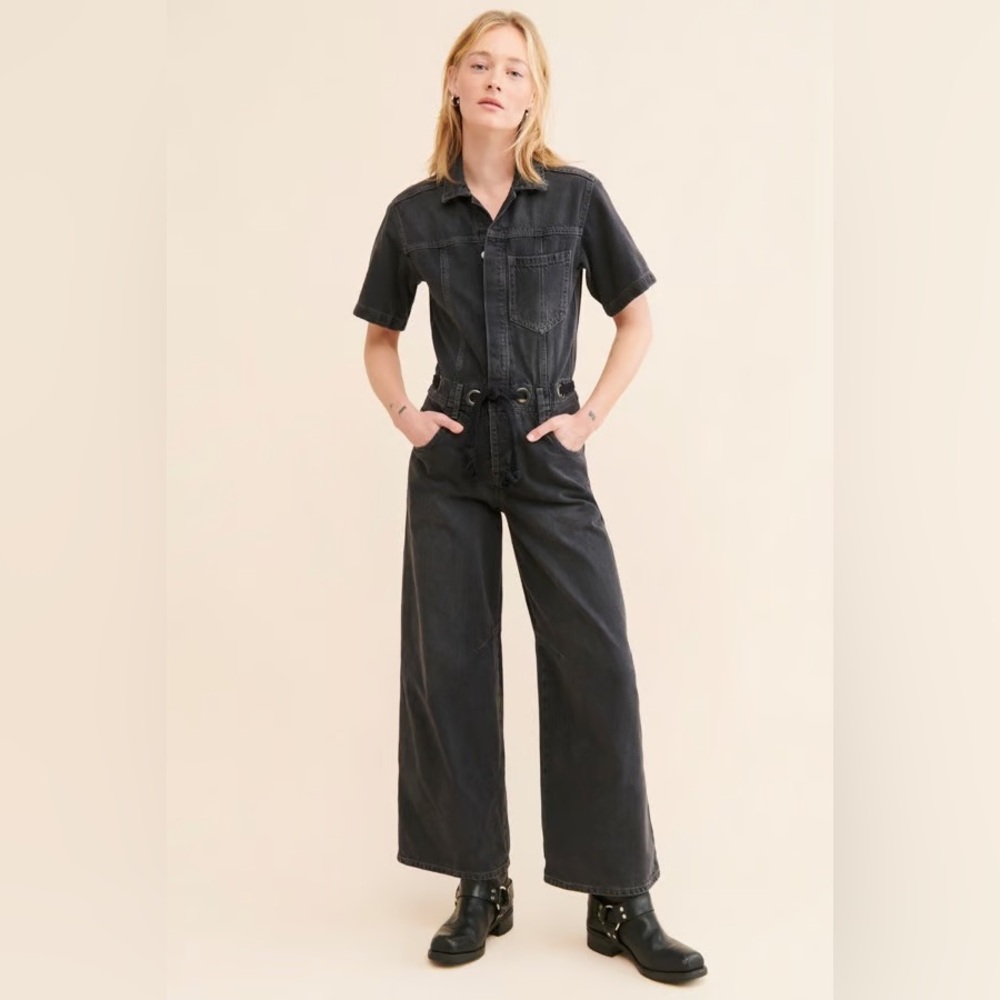 We The Free Edison Coverall Wide-leg Size m MEDIUM Utilitarian DENIM jeans